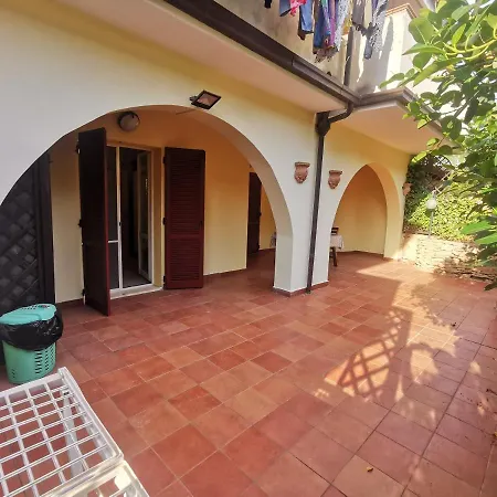 Villetta Casarossa Ferienhaus *
